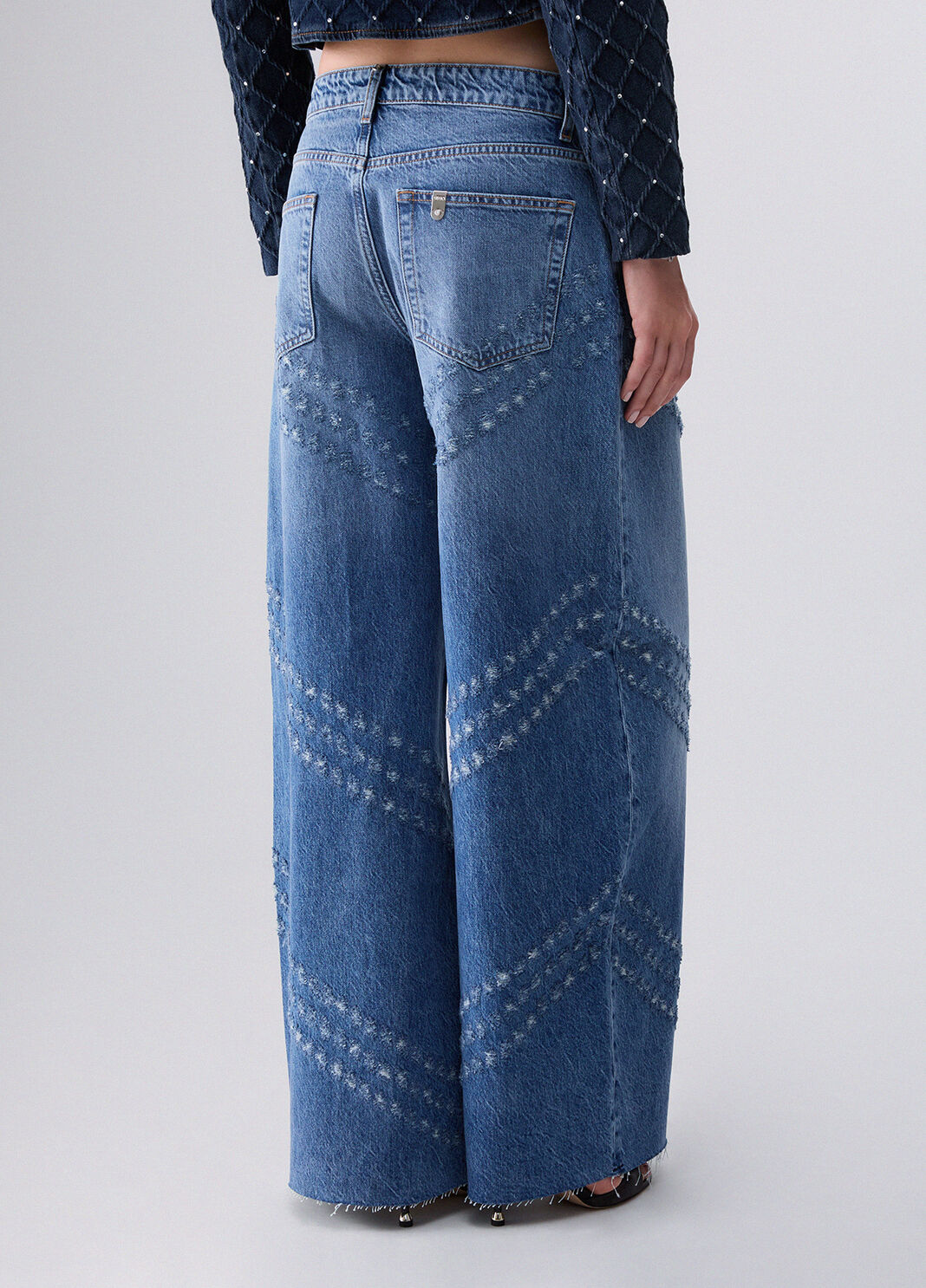Flare-Jeans mit Details laserati denimblau Liu Jo - large image number 1