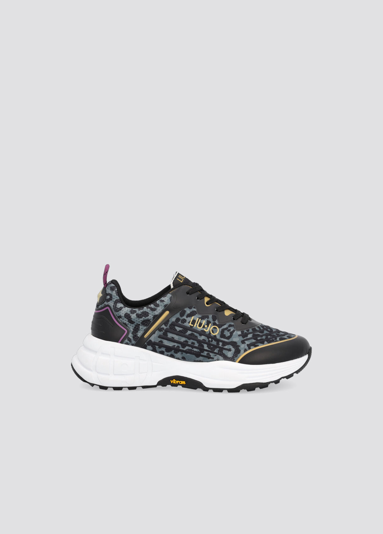 white sneakers leopard