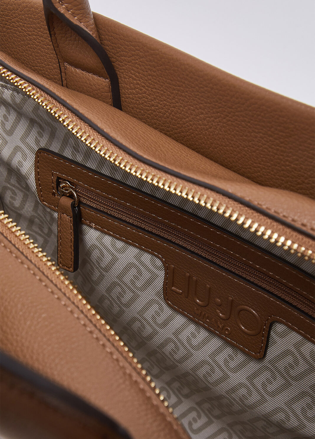 Borsa a mano media con charm marrone Liu Jo - large image number 6