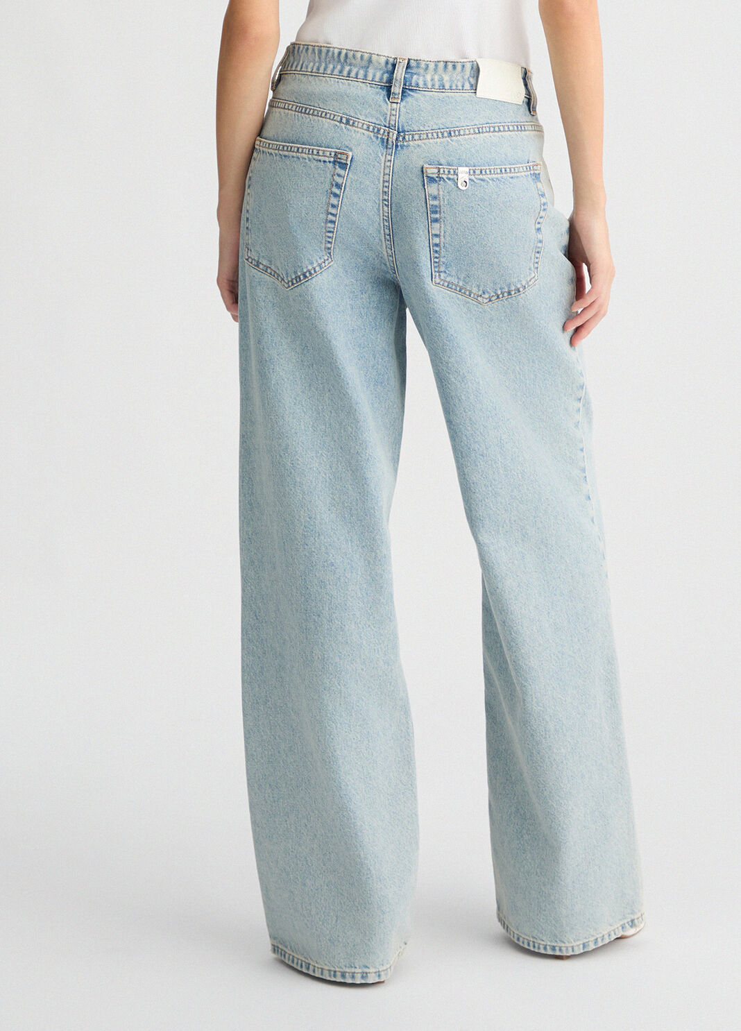 Vaqueros baggy de algod&oacute;n denim azul Liu Jo - large image number 1