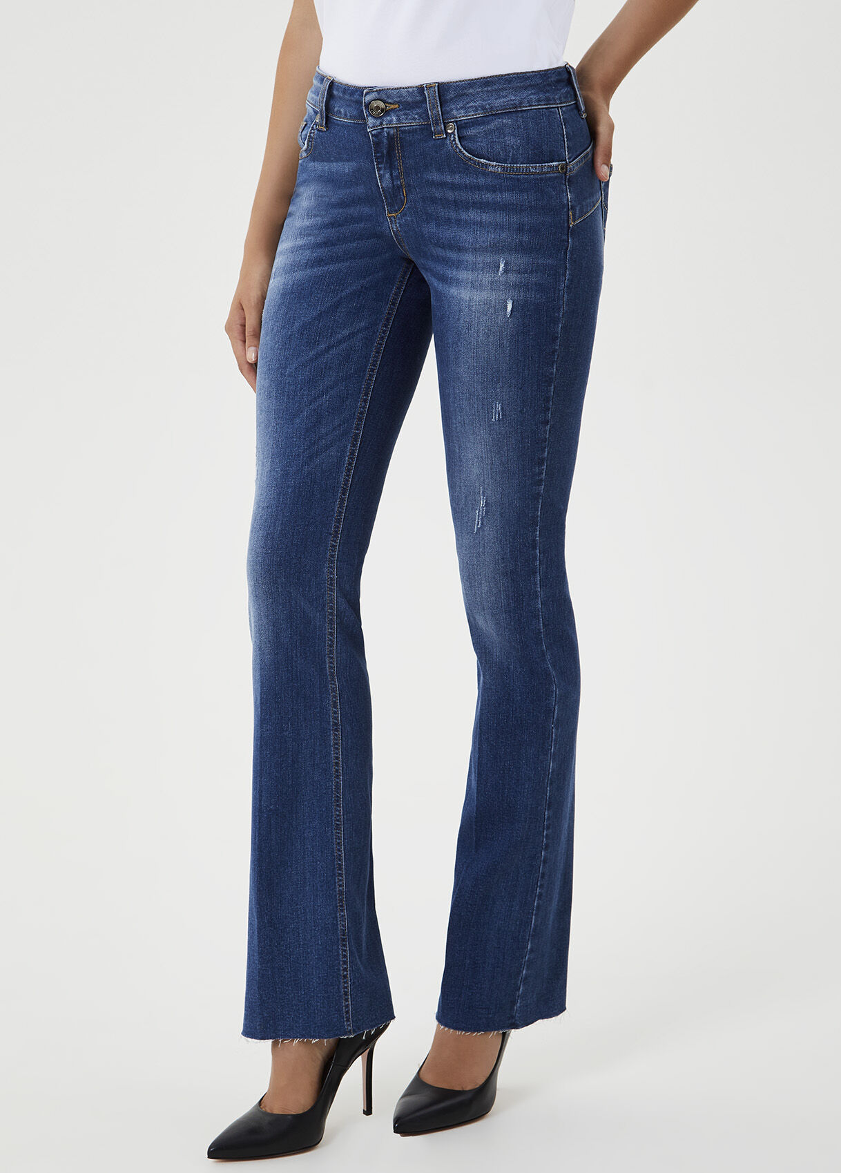 Bootcut jeans with gemstones
