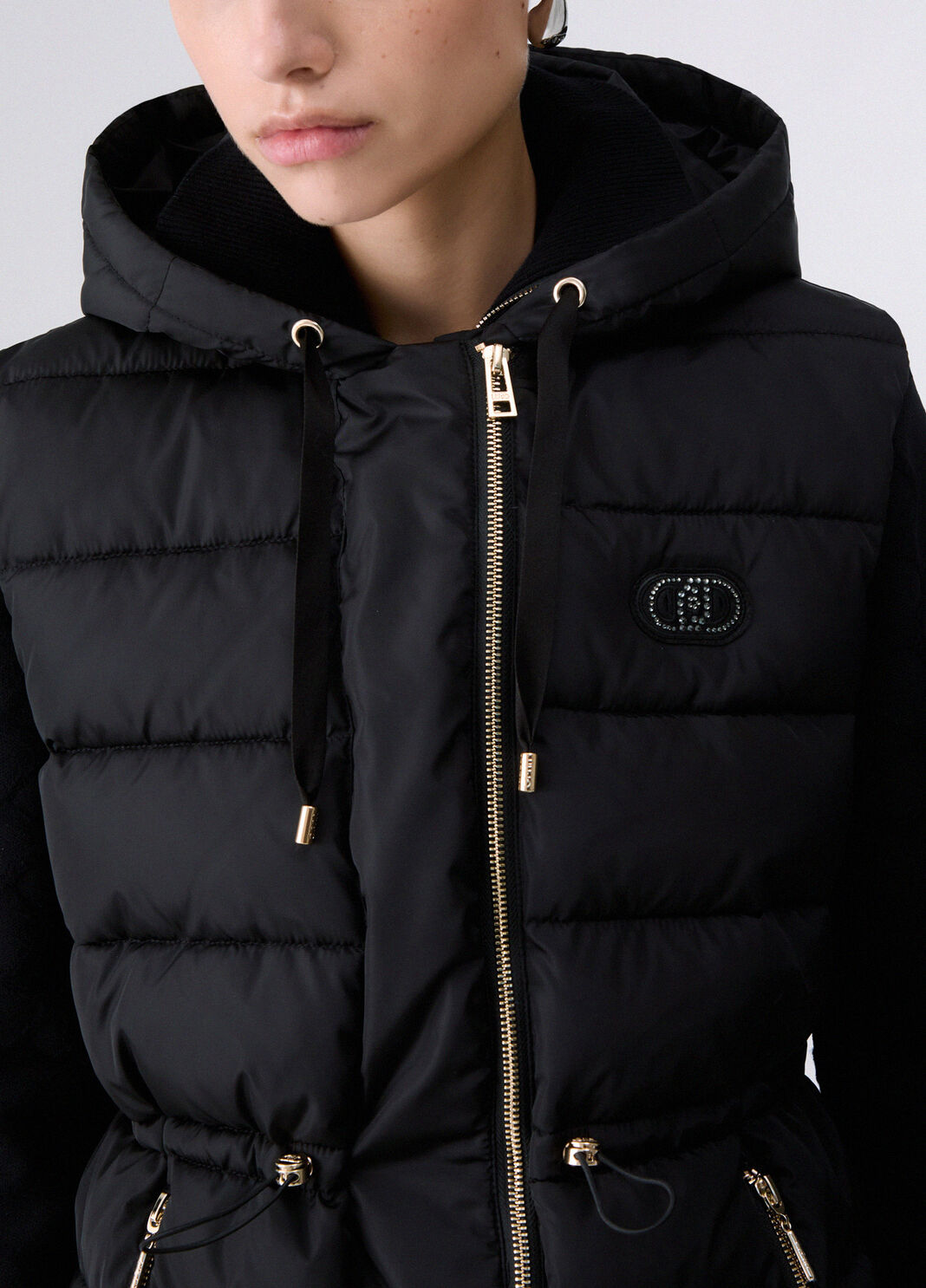 Kurze wattierte Nylonjacke schwarz Liu Jo - large image number 4