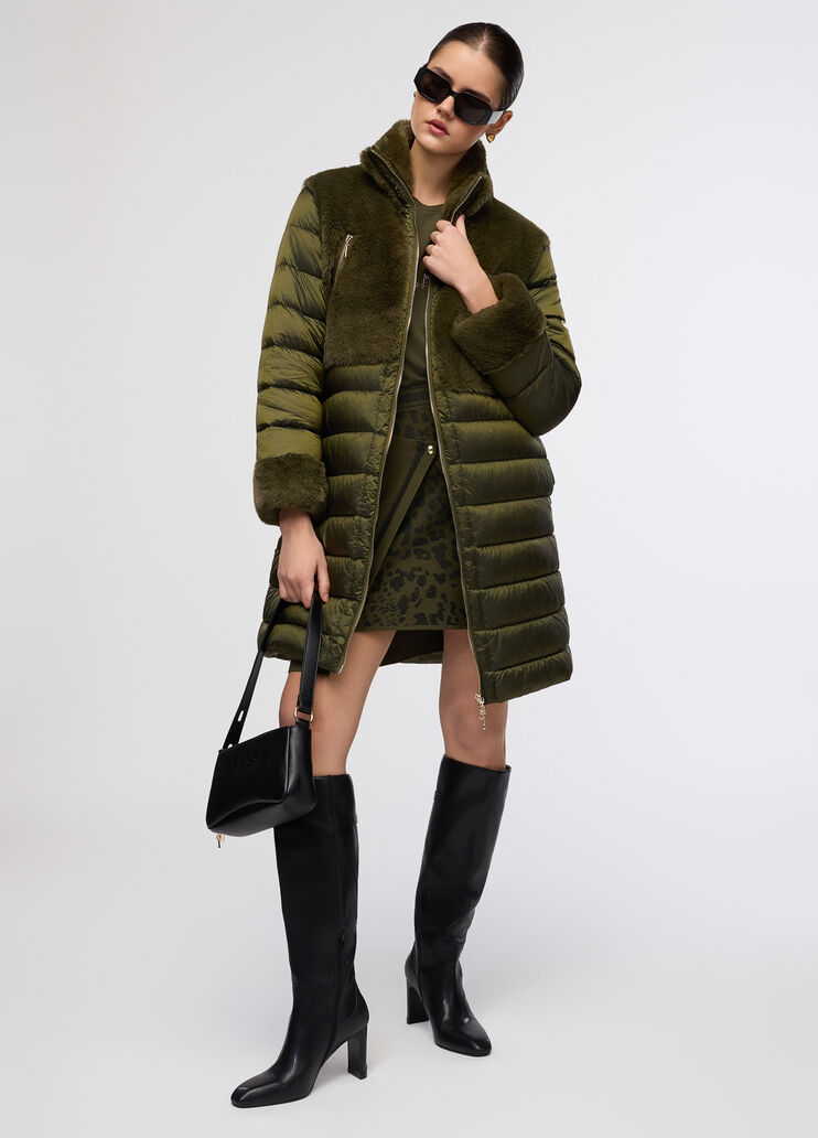 Chaqueta acolchada con inserciones de pelo sintético verde oliva Liu Jo - large image number 3