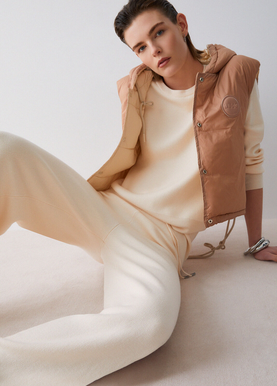 Gilet cropped &agrave; capuche beige Liu Jo - large image number 3