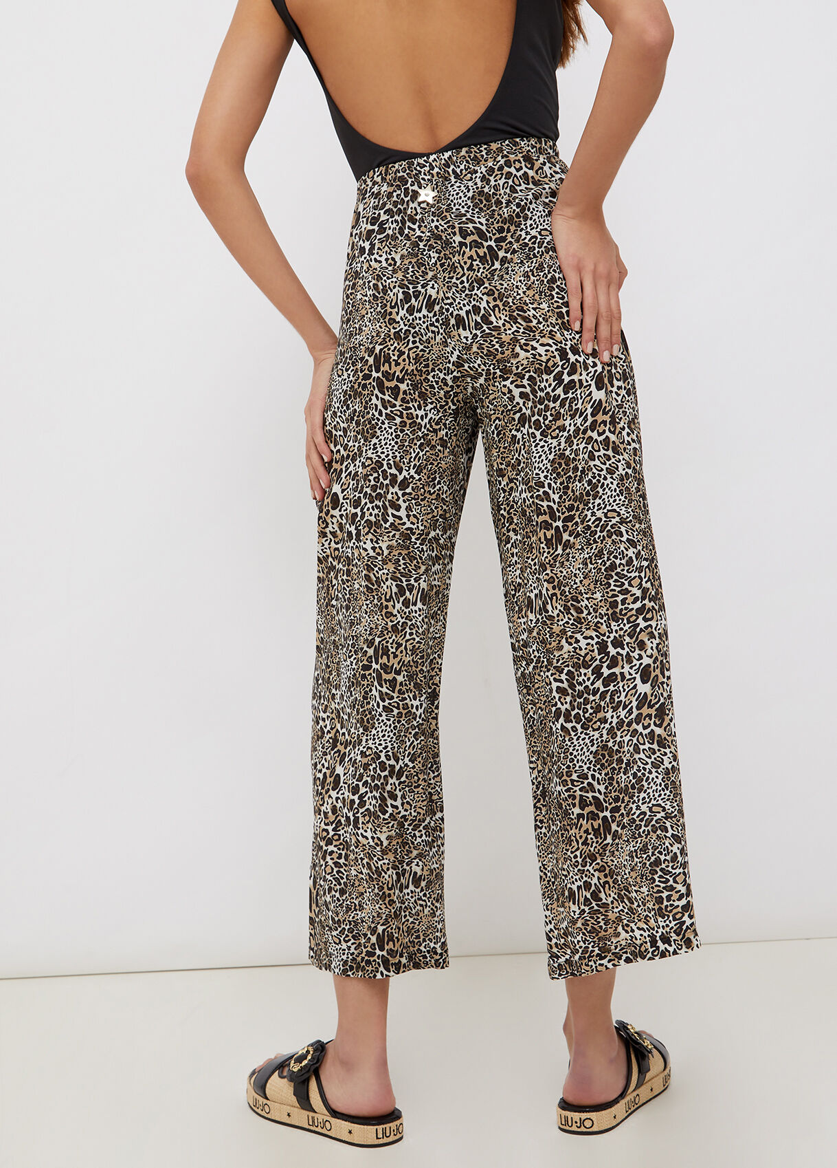 Animal print wide-leg trousers