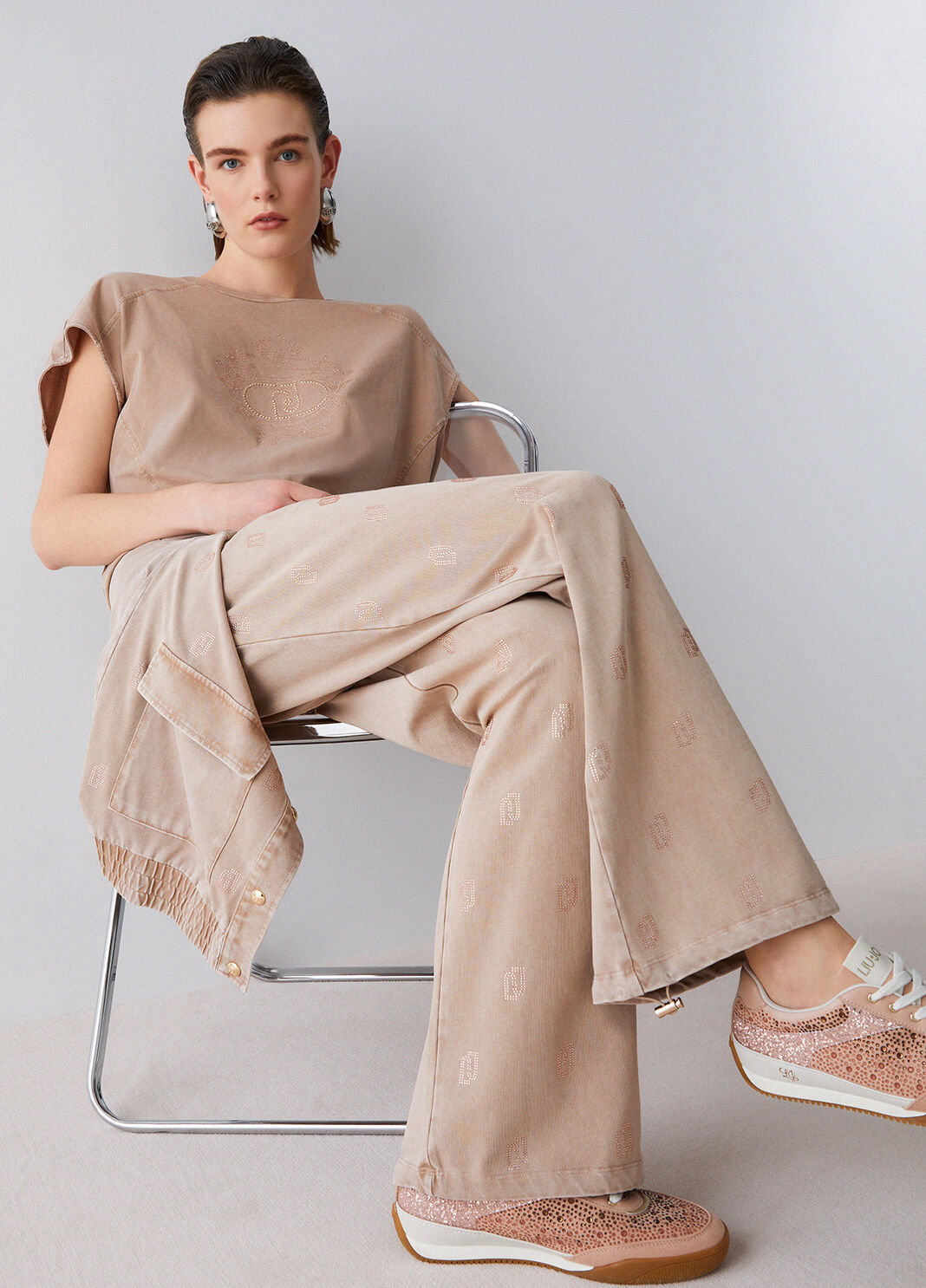 Verwaschene Jerseyhose mit Strass Beige Liu Jo - large image number 2