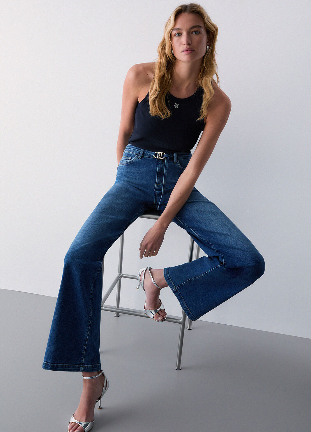 Flare-Jeans mit hohem Bund Dunkles Denimblau Liu Jo - large image number 3