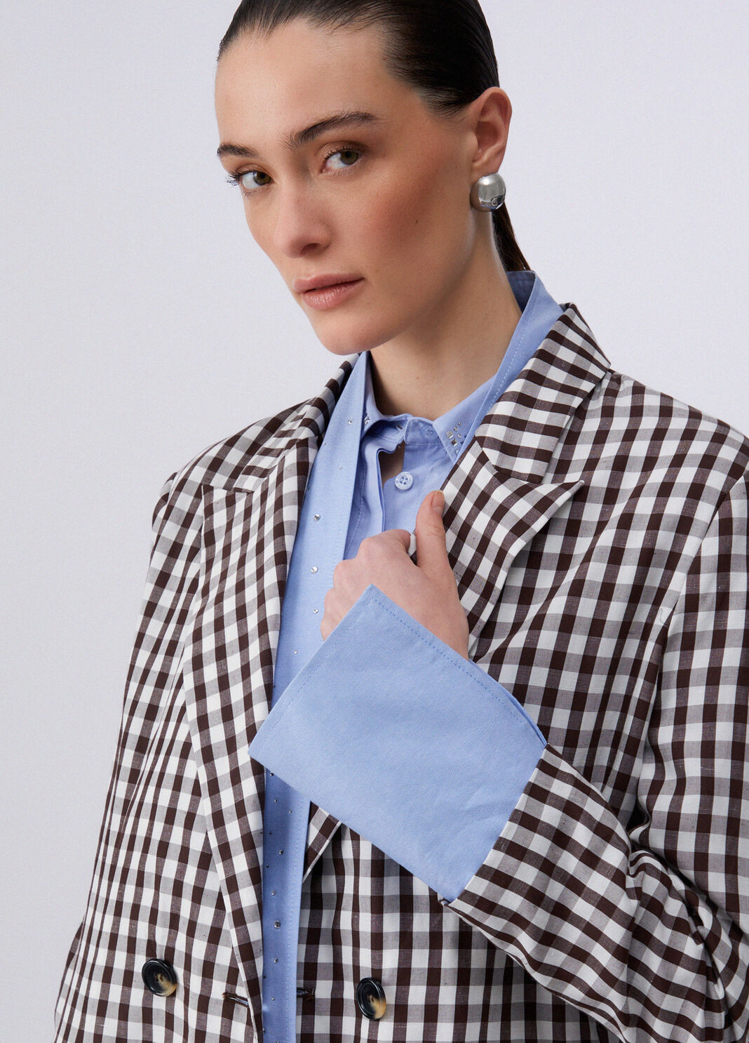 Blazer con sciarpa gioiello vichy marrone Liu Jo - large image number 4