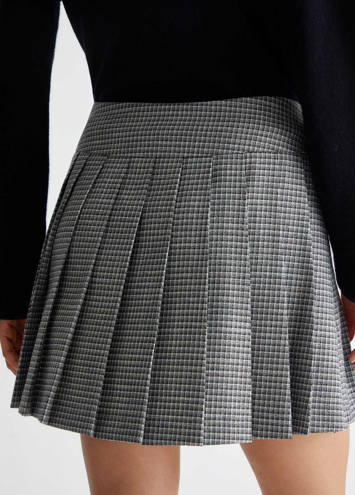 Mini jupe plissee a carreaux couloer gris Liu Jo