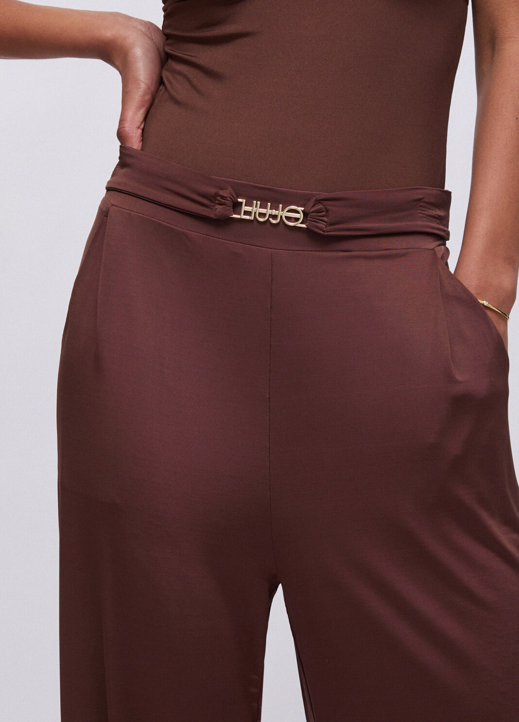 Hose aus gl&auml;nzendem Jersey Erde Liu Jo - large image number 4