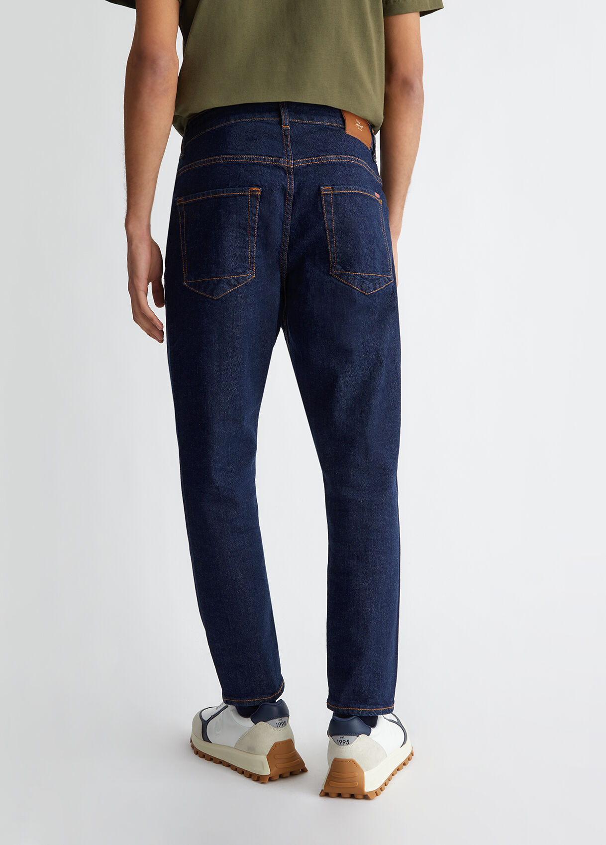 Loose fit jeans best sale uomo
