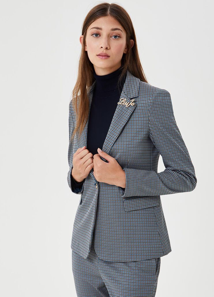 Blazer with brooch