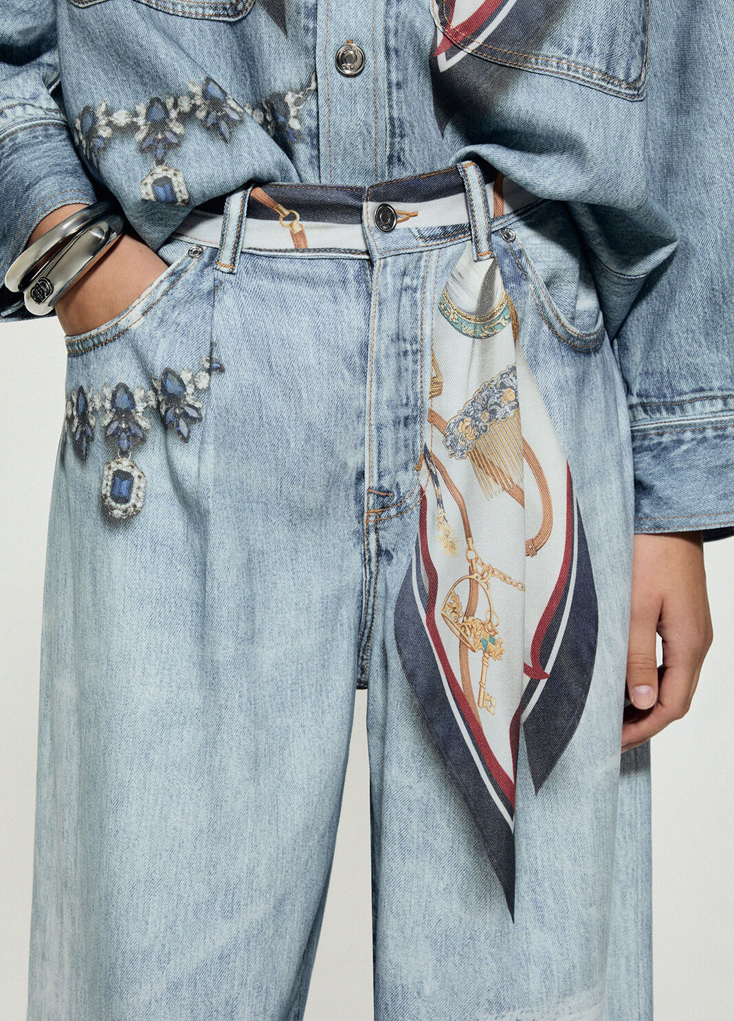 Flare-Jeans mit Tuch heller Denim Liu Jo - large image number 4