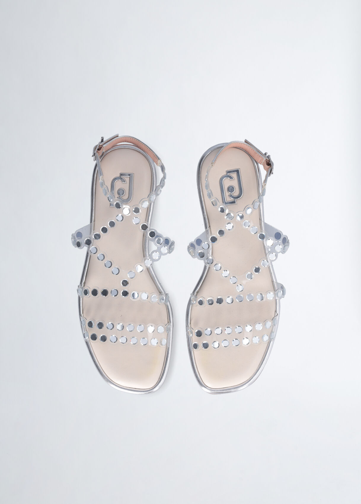 Flat sandals with jewel stones