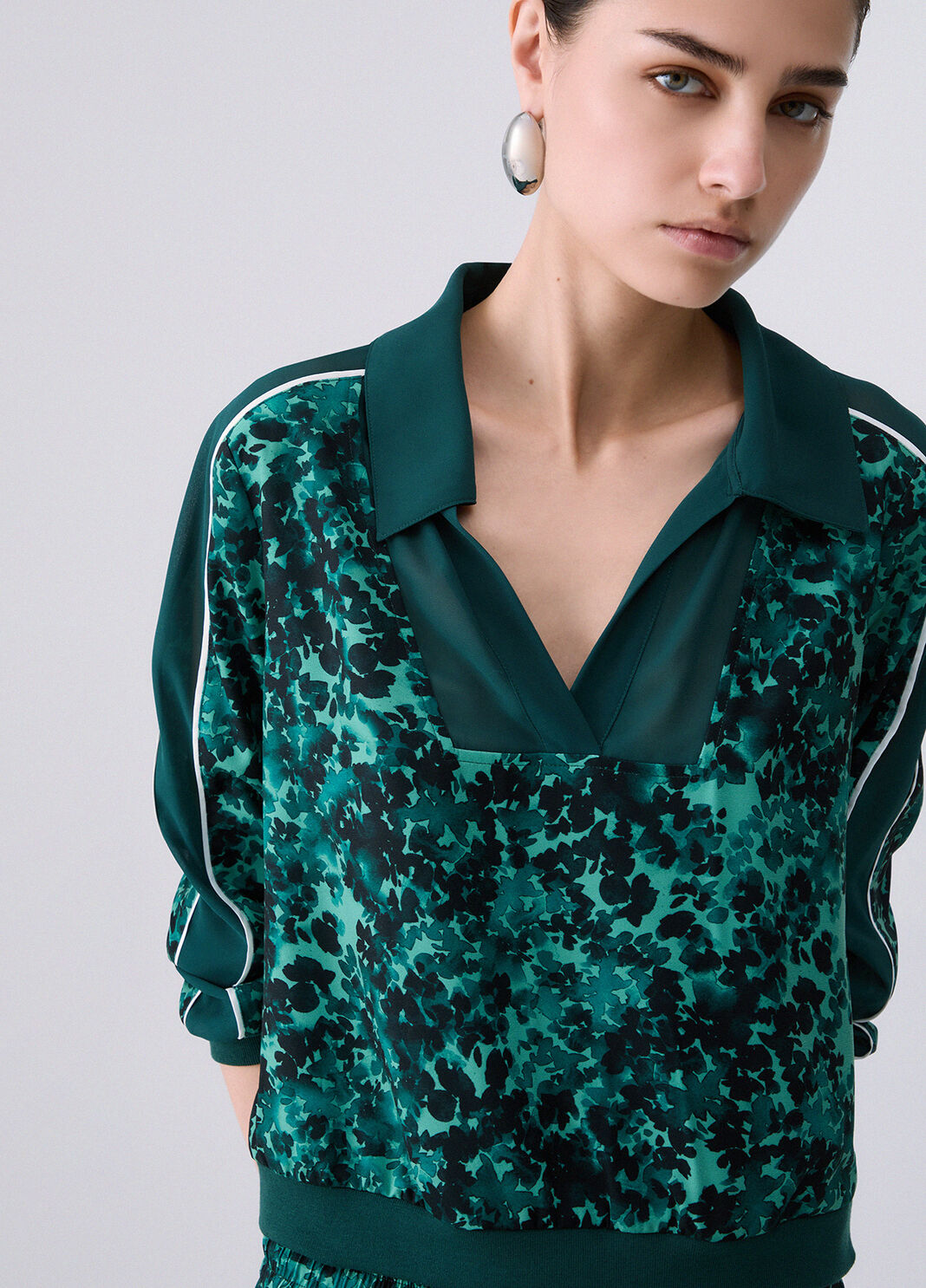 Sweat-shirt en cr&ecirc;pe imprim&eacute; vert Liu Jo - large image number 4