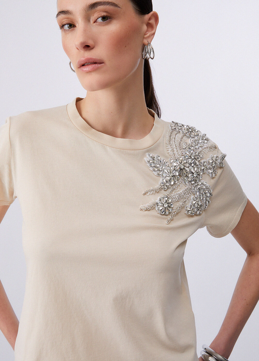 T-Shirt mit Schmuckstickerei Beige Liu Jo - large image number 4
