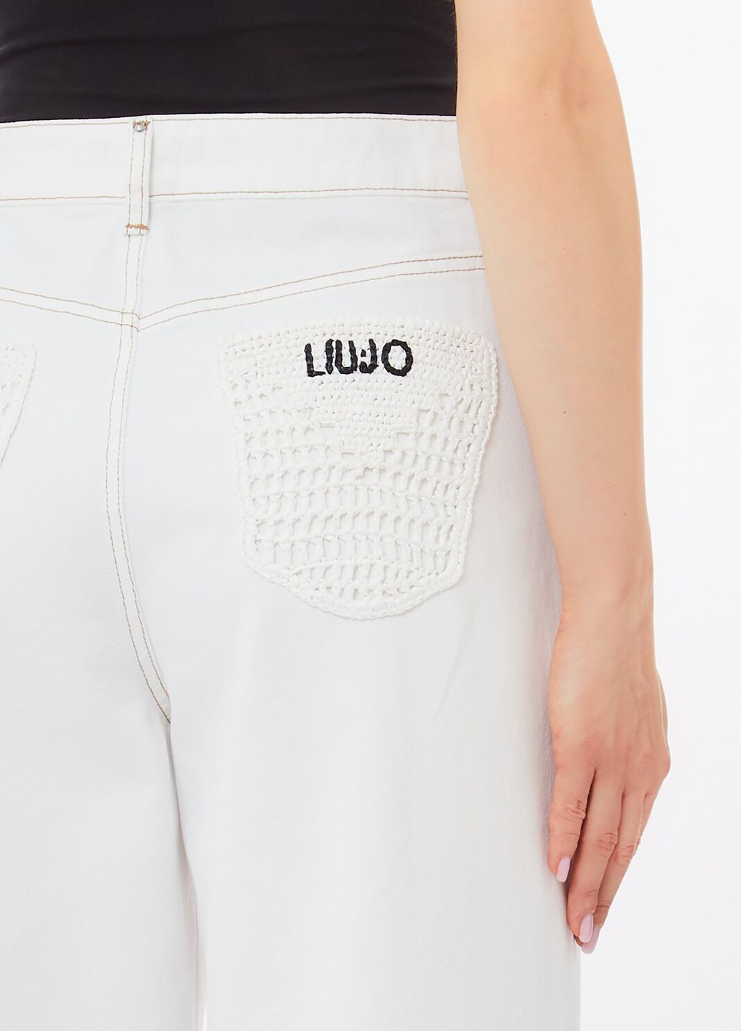 Pantal&oacute;n acampanados de talle alto blanco lana Liu Jo - large image number 2