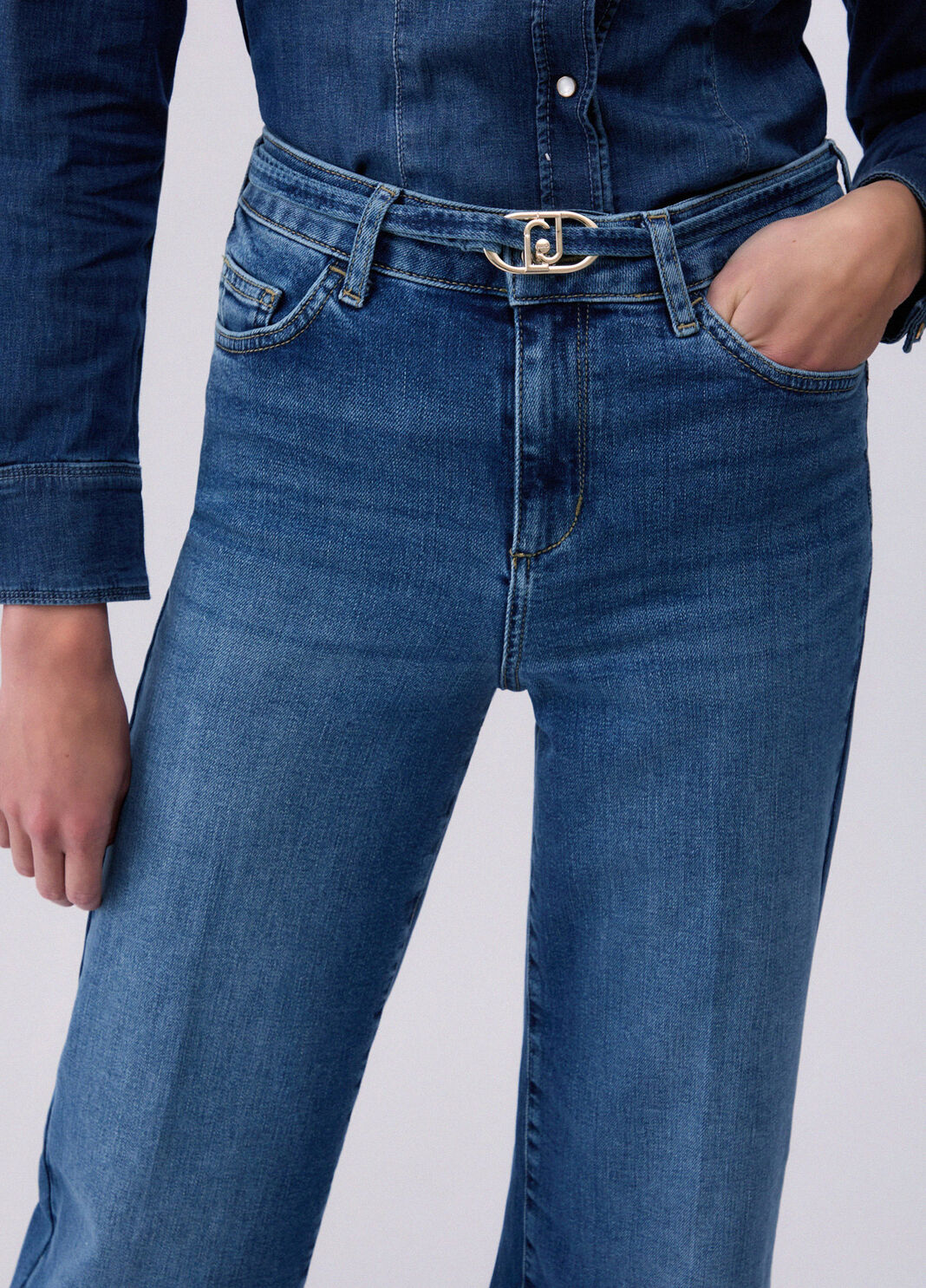 Flare-Jeans mit hohem Bund Dunkles Denimblau Liu Jo - large image number 4