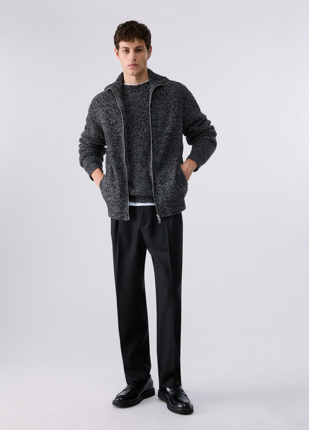 Pull en boucl&eacute; &agrave; fermeture &eacute;clair noir Liu Jo - large image number 5