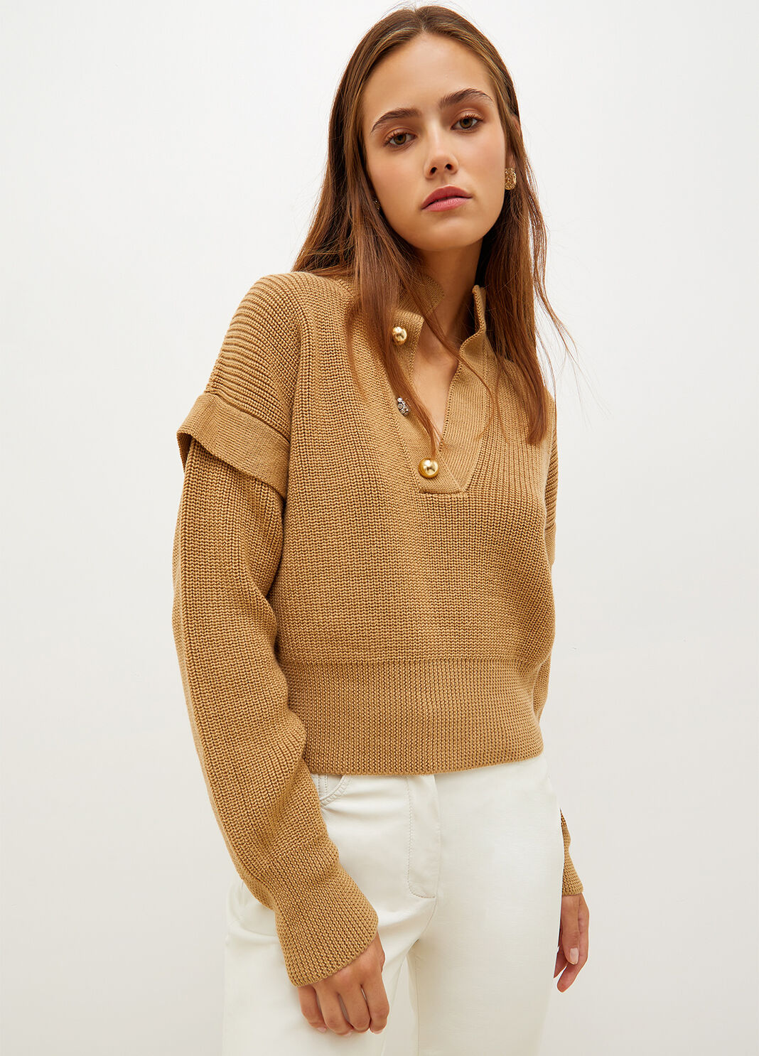 Stehkragenpullover mit Schmuckkn&ouml;pfen kamel Liu Jo - large image number 0