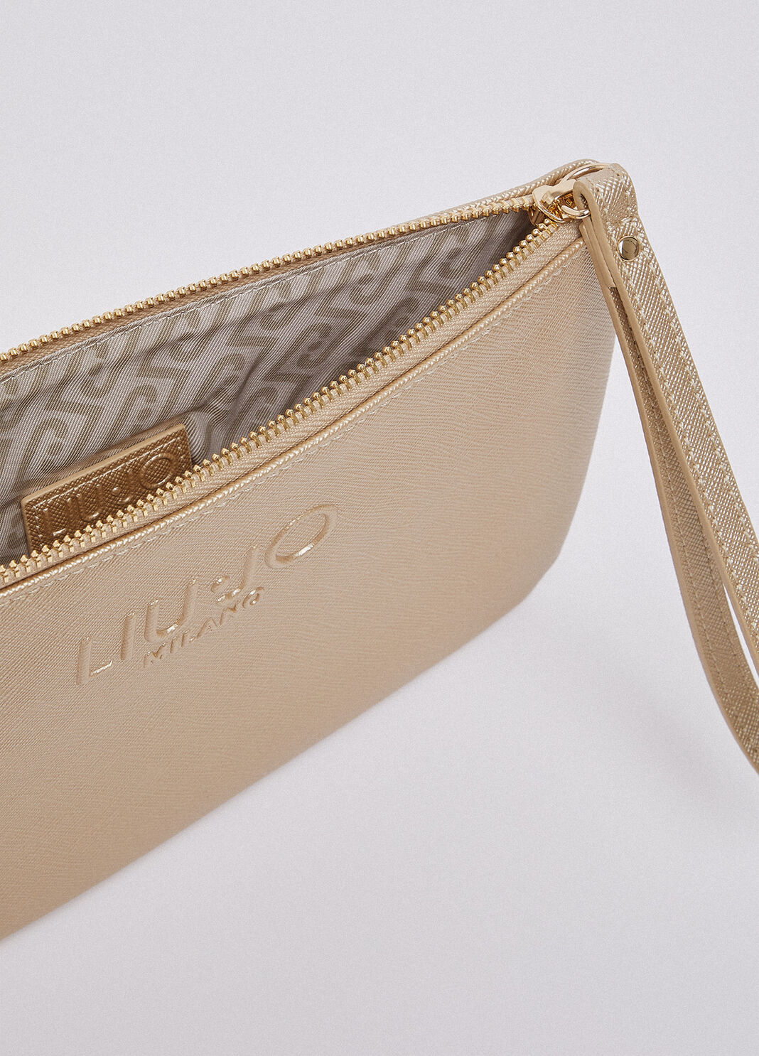 Mittelgro&szlig;e Pochette mit Logo Hellgold Liu Jo - large image number 6
