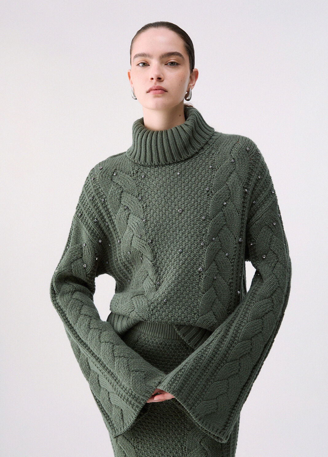 Rollkragenpullover mit Zopfmuster mit Strass Dunkelgr&uuml;n Liu Jo - large image number 0