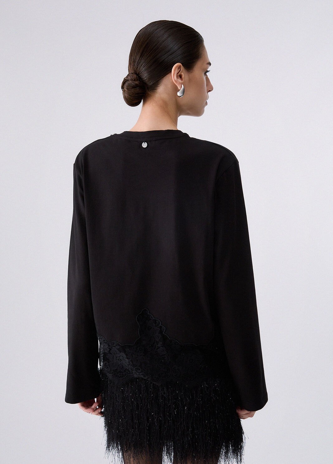 Camiseta con encaje y adornos de joyas negro Liu Jo - large image number 1