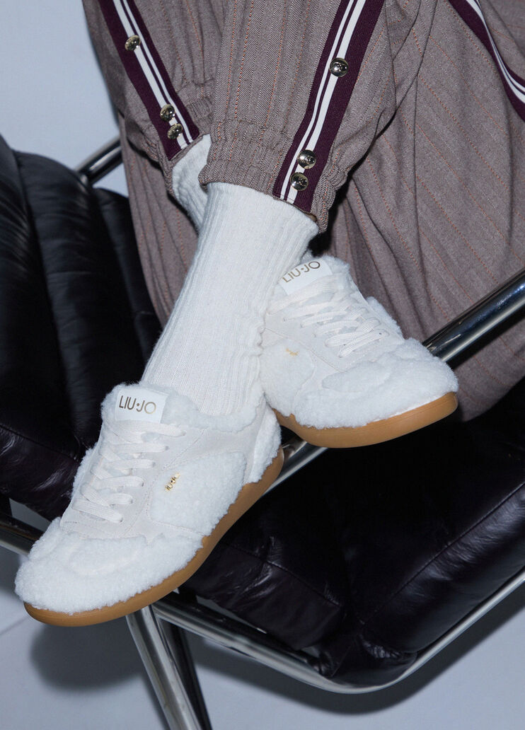 Sneakers aus Material teddy Milchwei&szlig; Liu Jo - medium