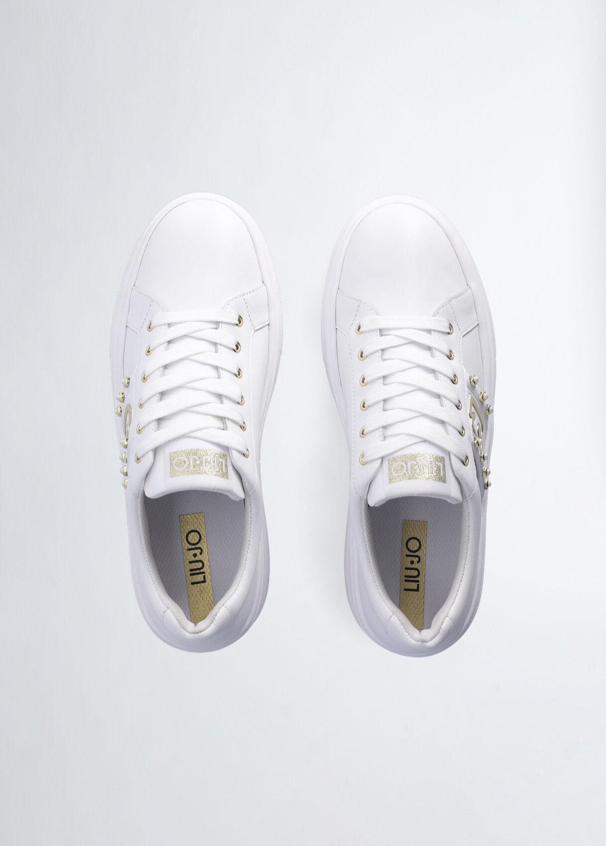 Sneakers bianche con perle new arrivals