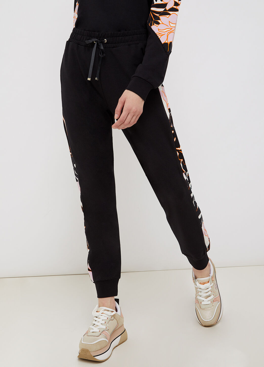Брюки-джоггеры с лампасами цветочный принт оранжевый/чёрный Liu Jo - large image number 0