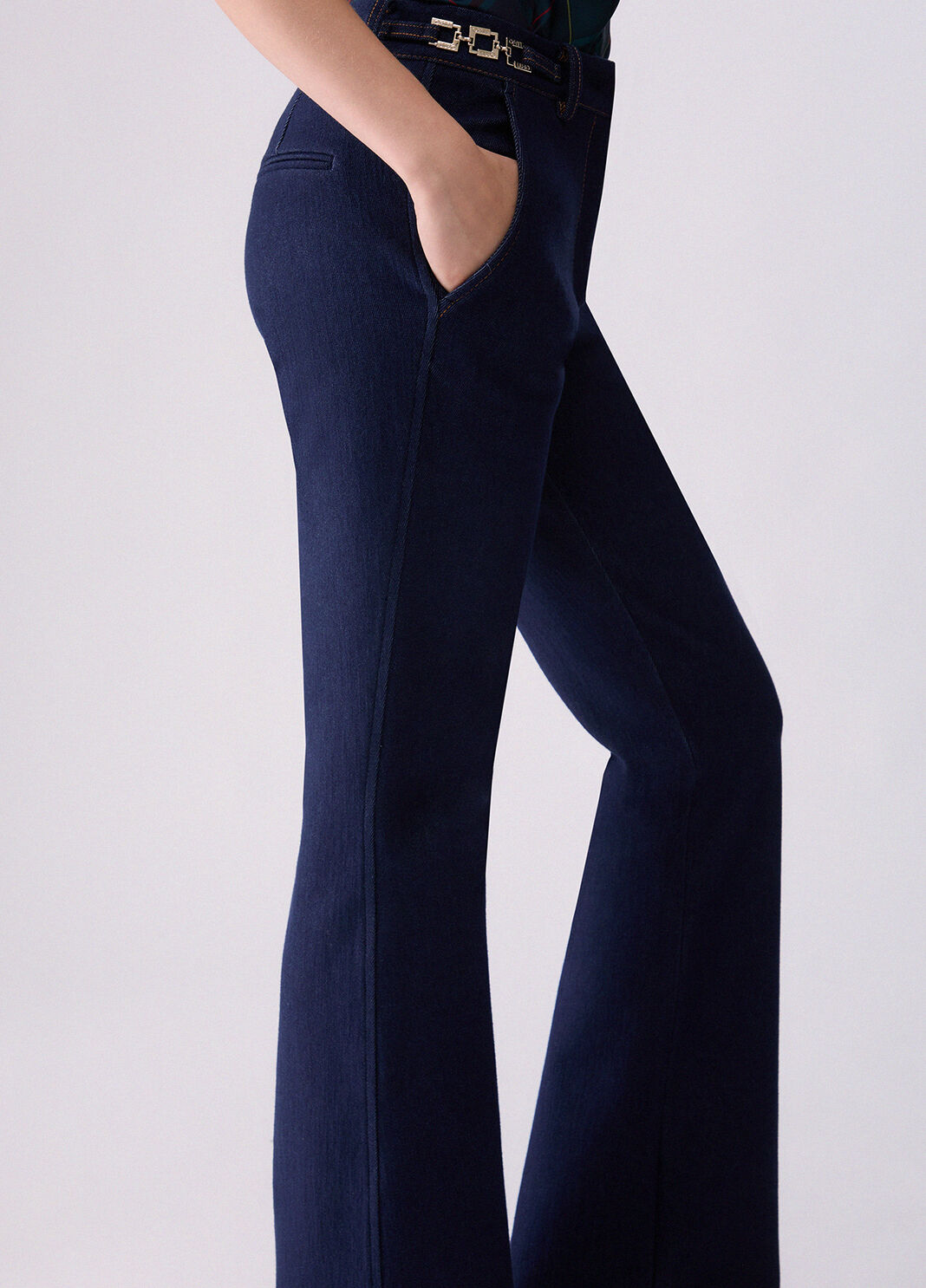 Bootcut jeans with chain detail Normal wash Liu Jo - large image number 4