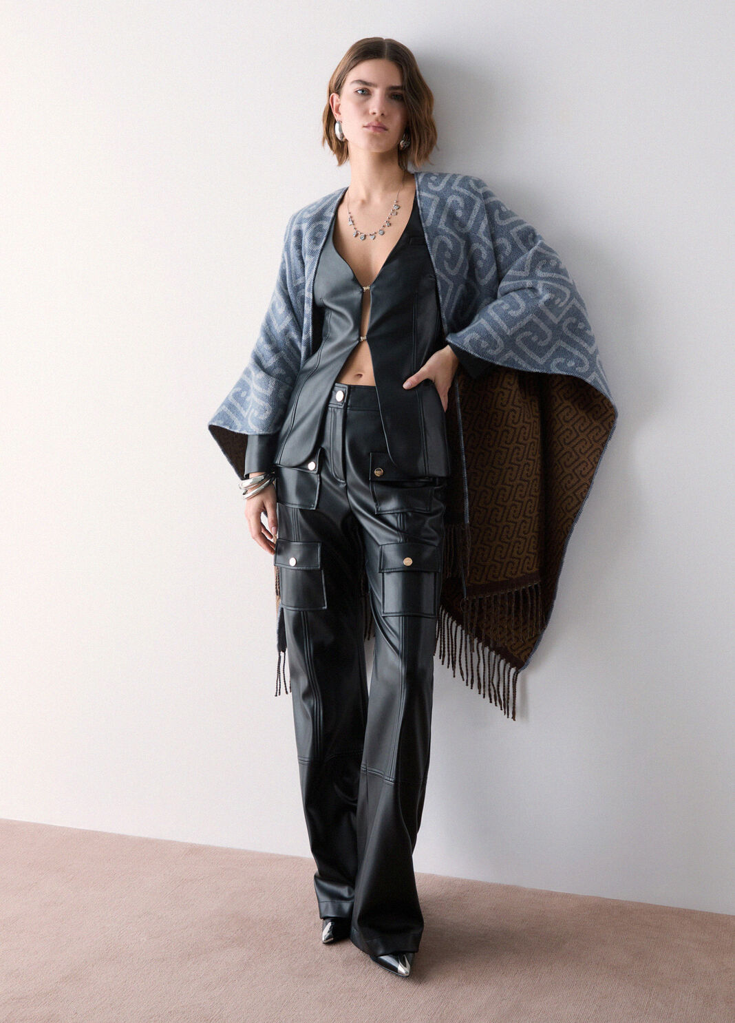 Monogram Jacquard Poncho blue denim Liu Jo - large image number 2