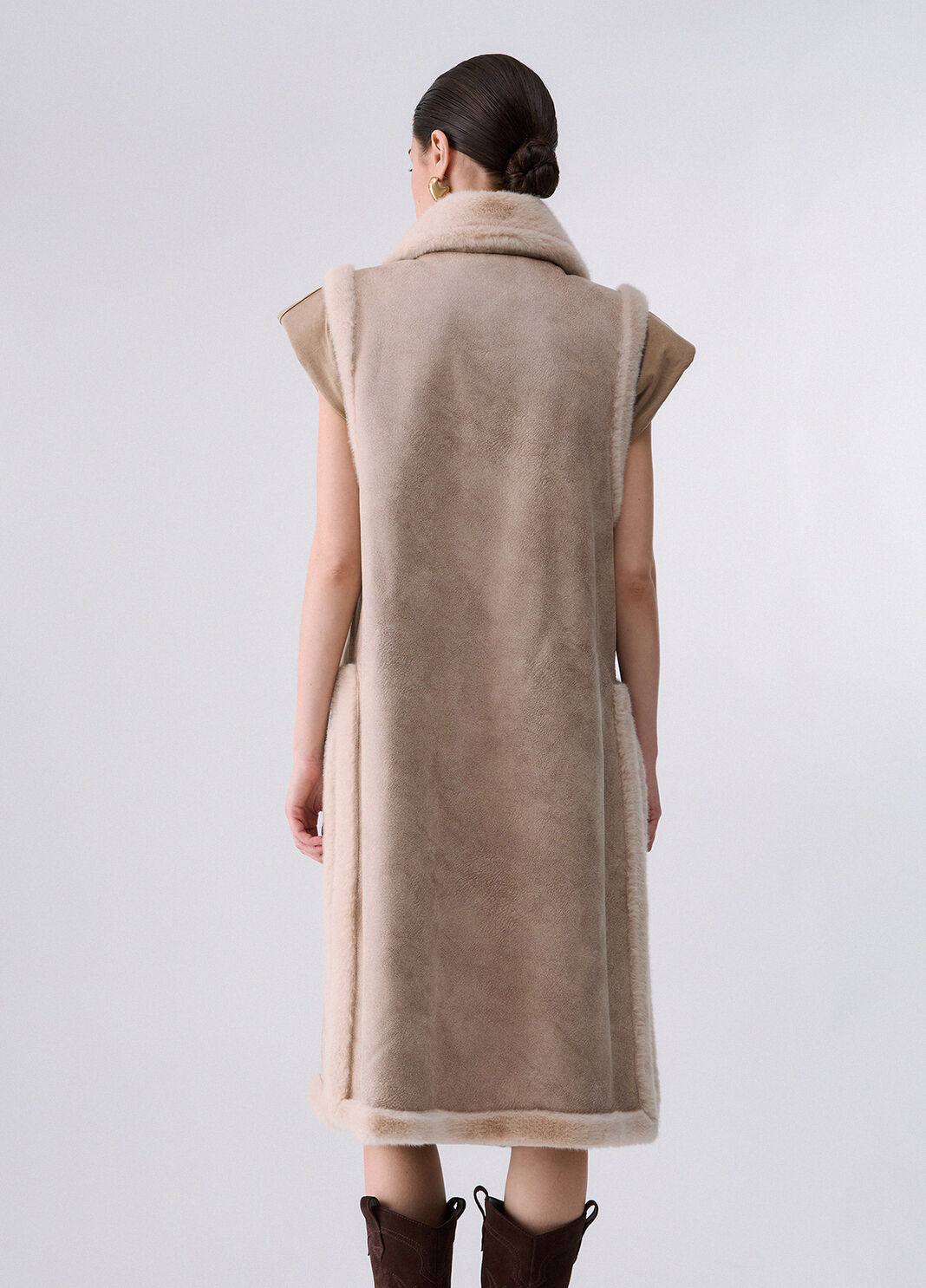 Gilet en peau lain&eacute;e synth&eacute;tique beurre Liu Jo - large image number 1