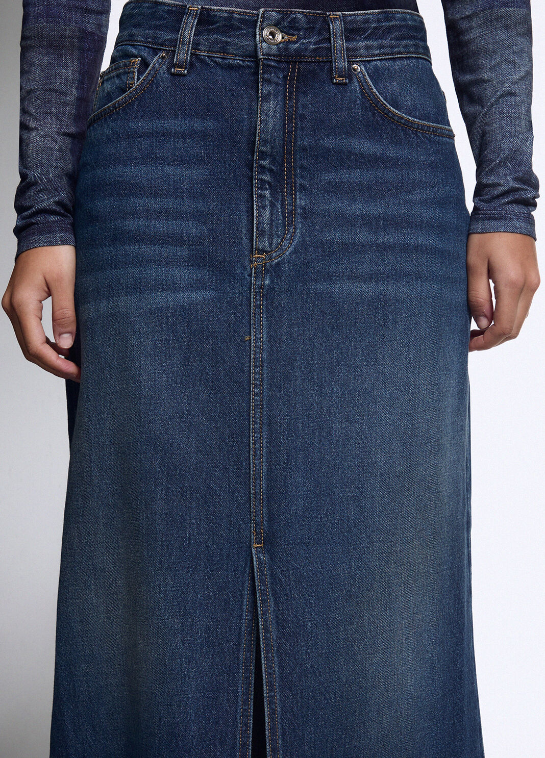 Langer Jeansrock mit Schlitz denimblau Liu Jo - large image number 2