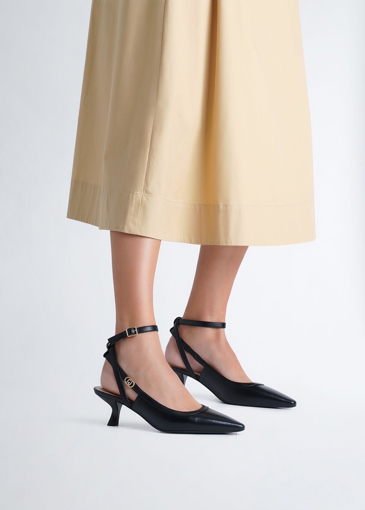 Zapatos destalonados on sale