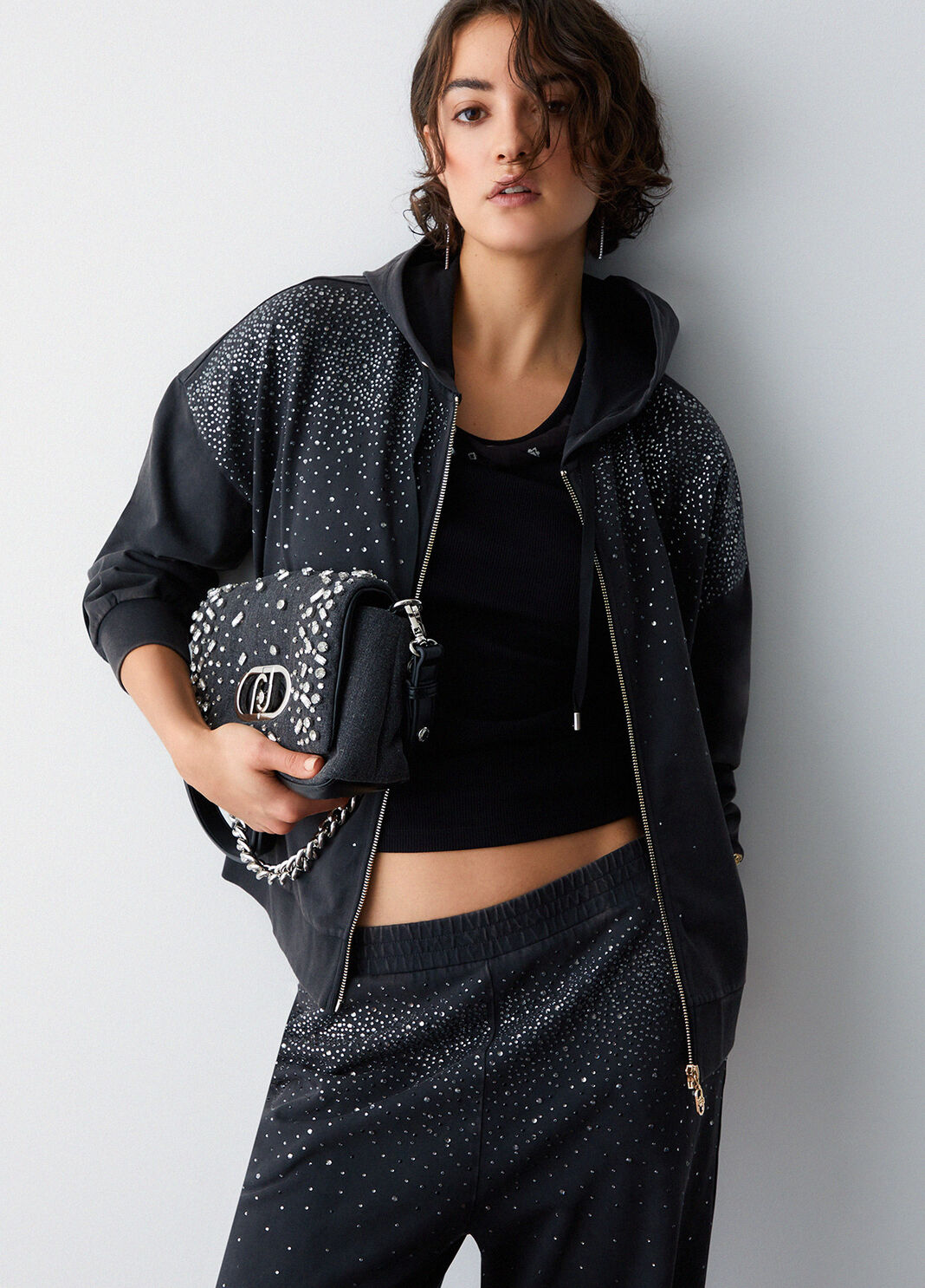 Sweatjacke mit Kapuze und Strass schwarz Liu Jo - large image number 2