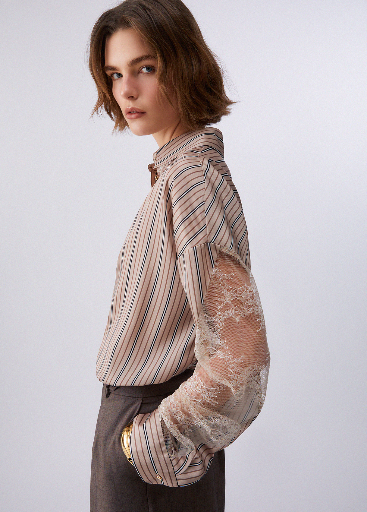 トップス lui jewelry / shirt03 cream トップス lui jewelry / shirt03 cream Striped shirt with lace