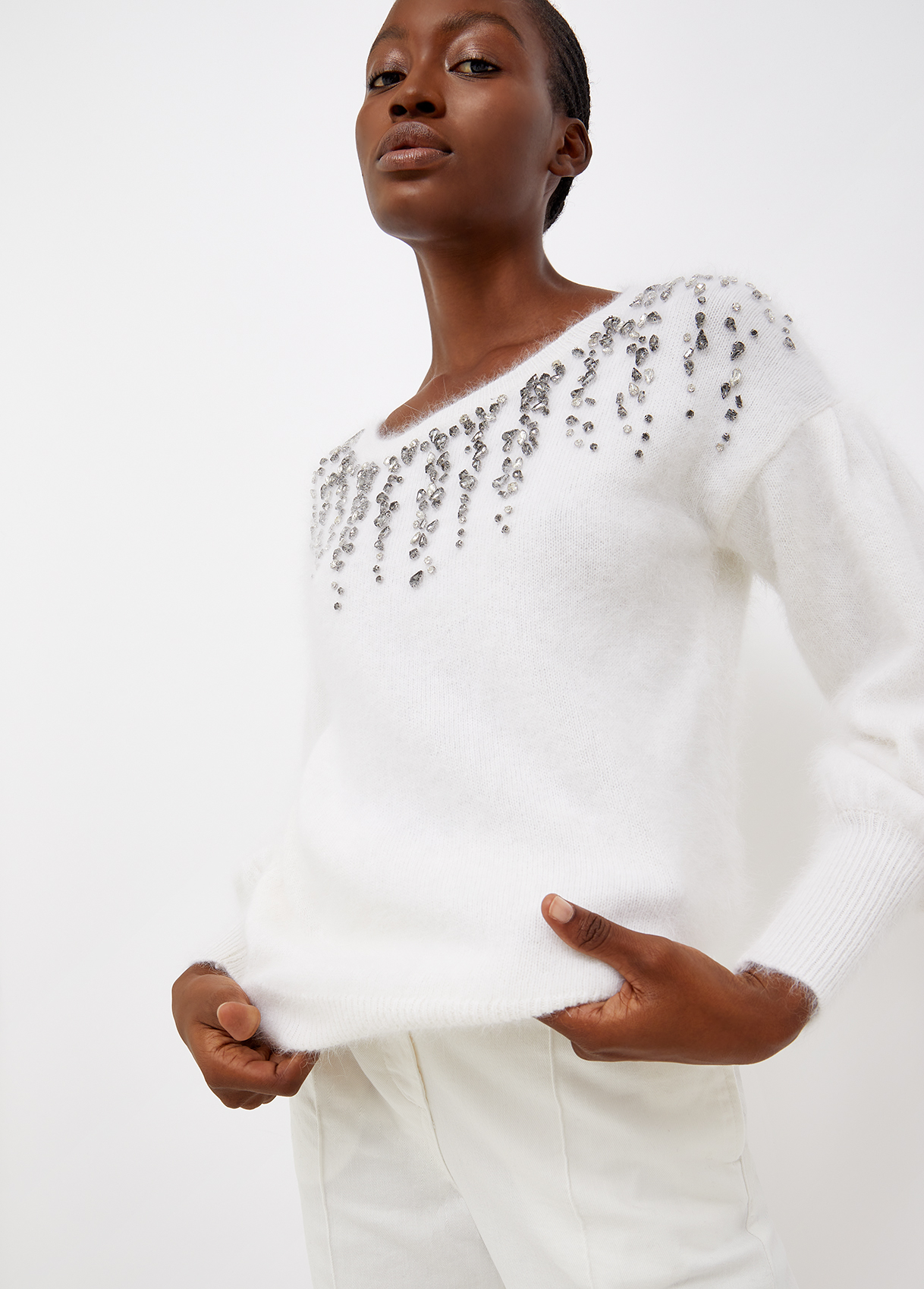 Angora jumper with puff sleeves