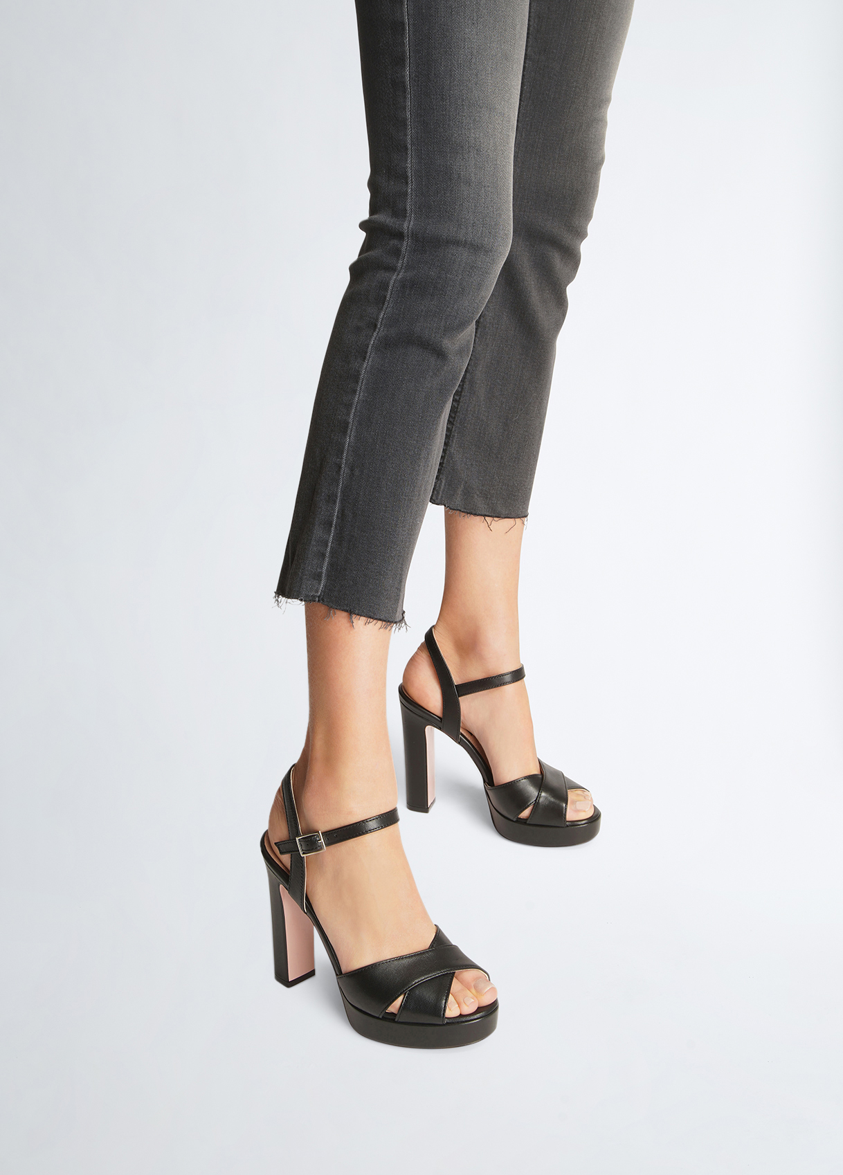 Liujo Sandales En Cuir À Talons Larges