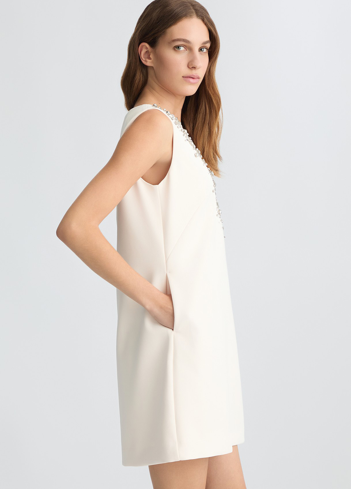 ワンピース LIU JO Woman Dress Champagne CA5078T2527 X0659 Short dress with bejewelled embellishment colour champagne