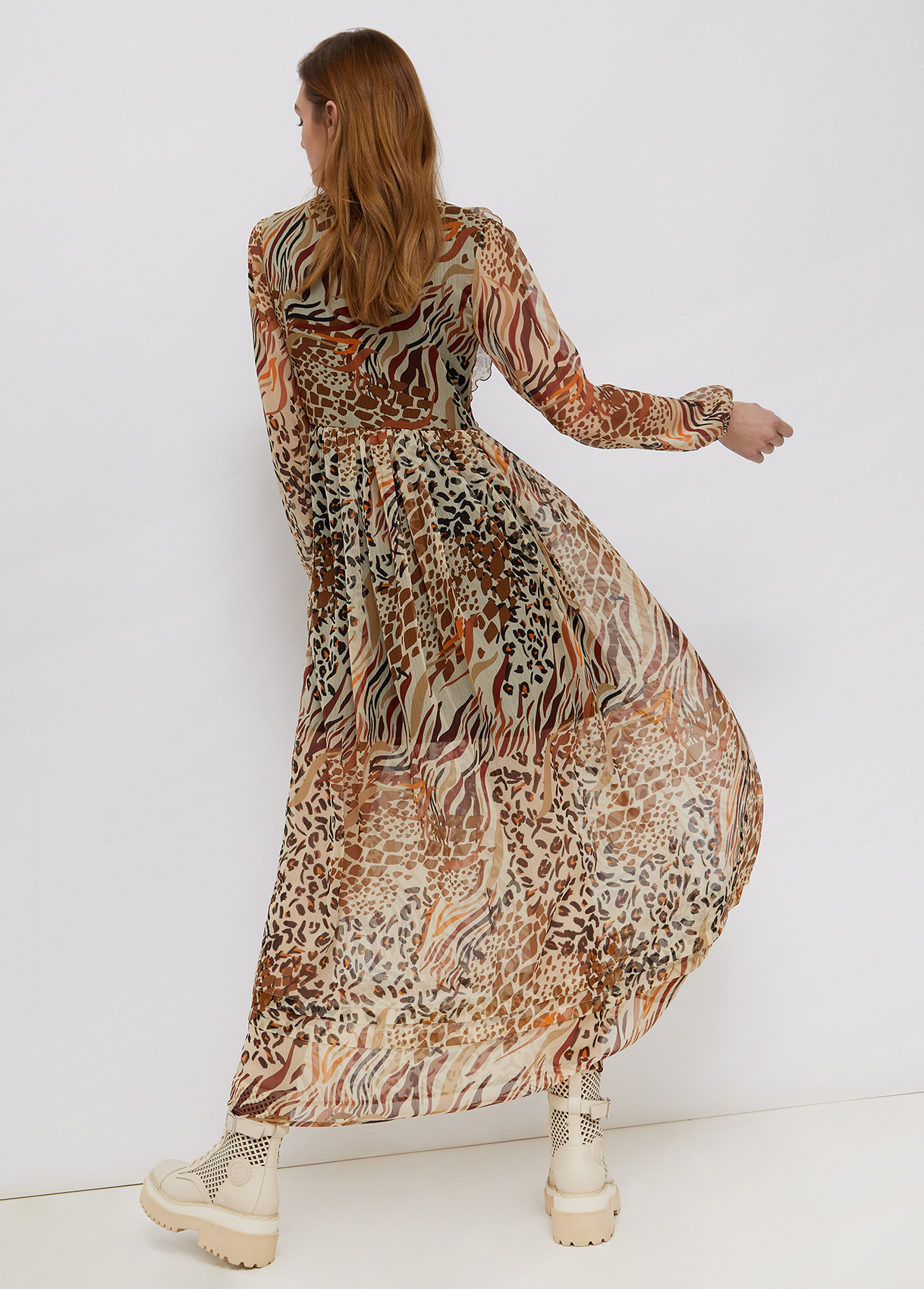 Long dress with animal-print