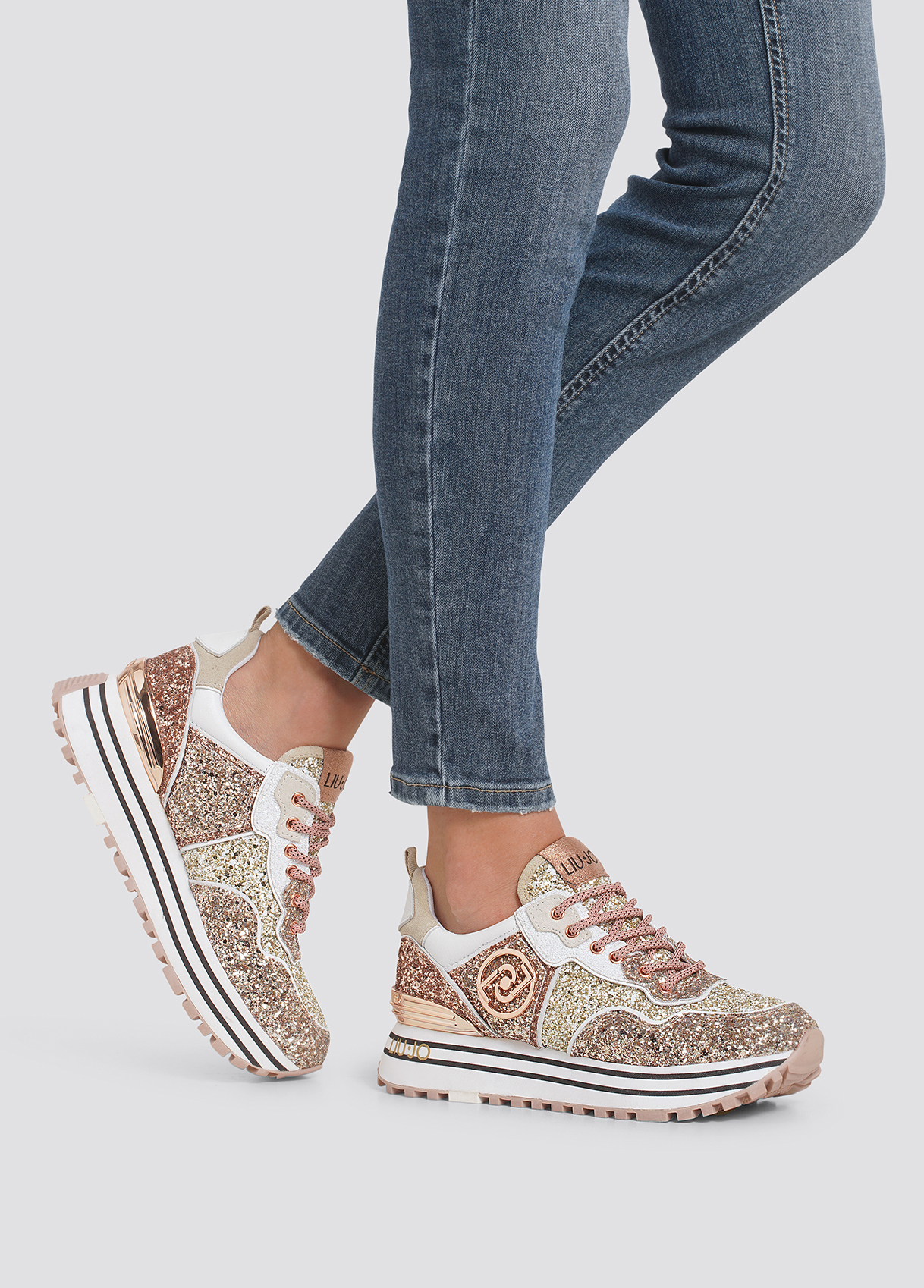 Platform sneakers with glitter