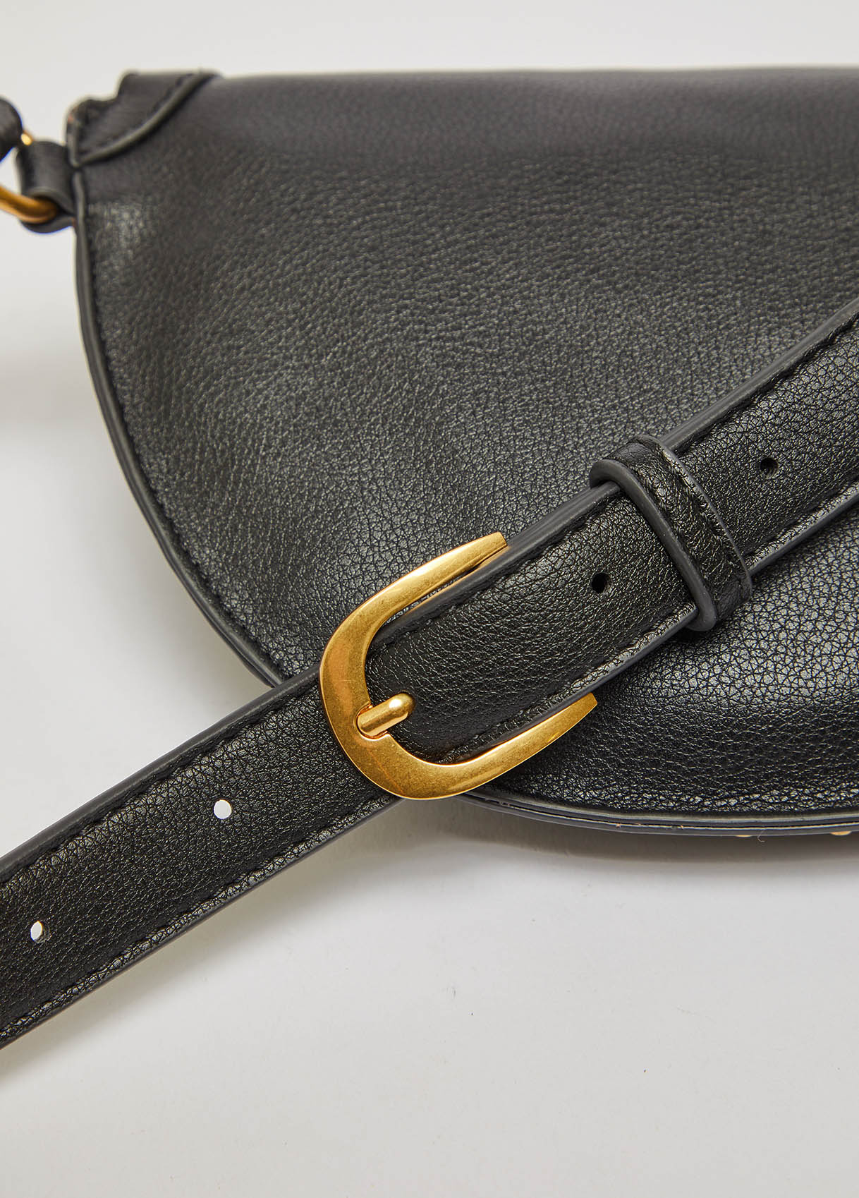 Pouch bag with micro studs