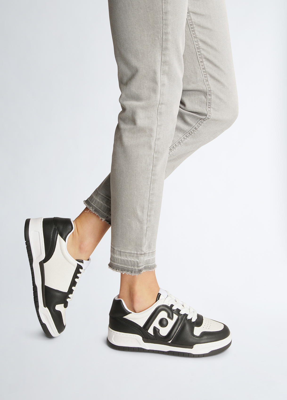 Liujo Sneakers Modèle Basket Avec Maxi Logo