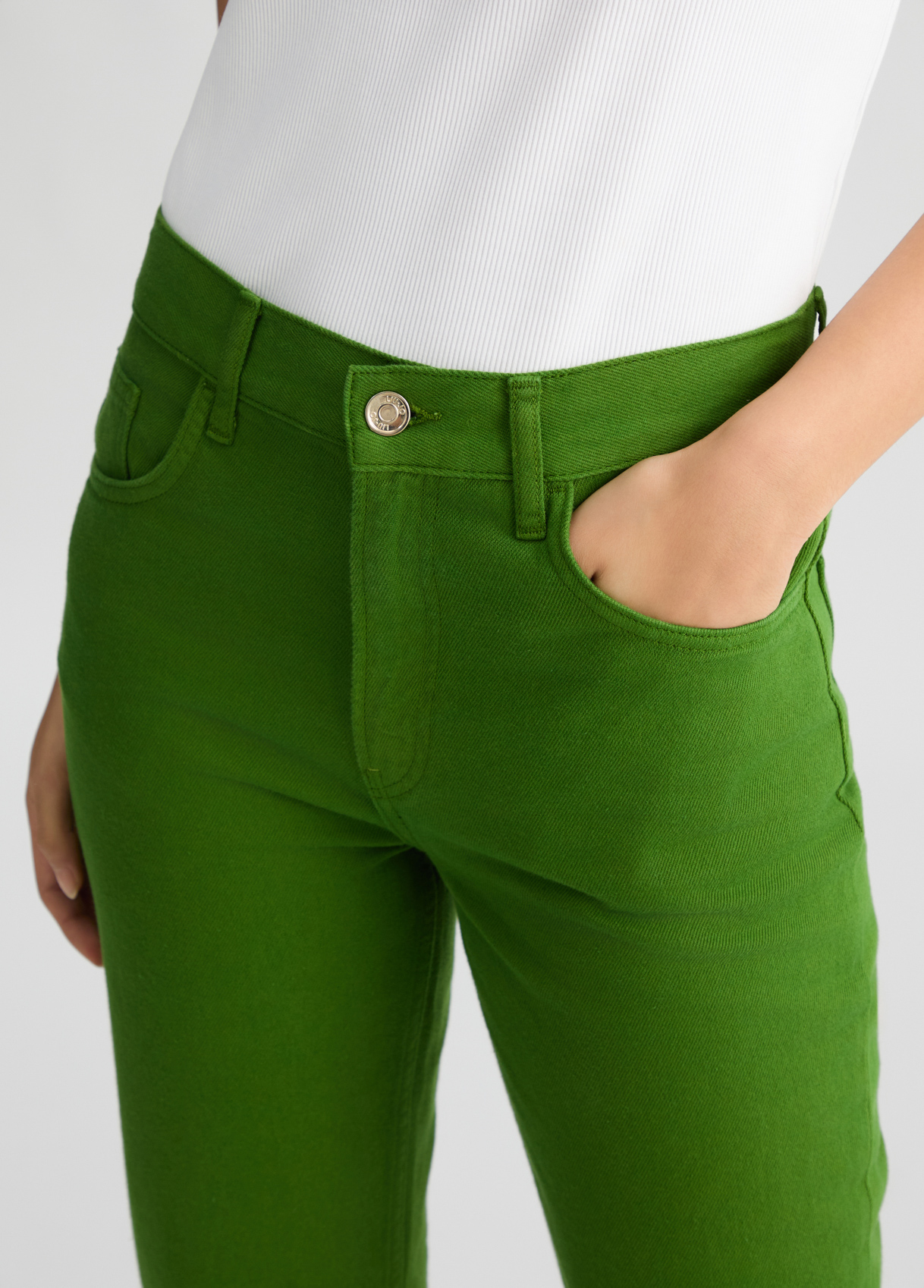 Pantaloni straight con ricamo crochet colore verde | Liu Jo
