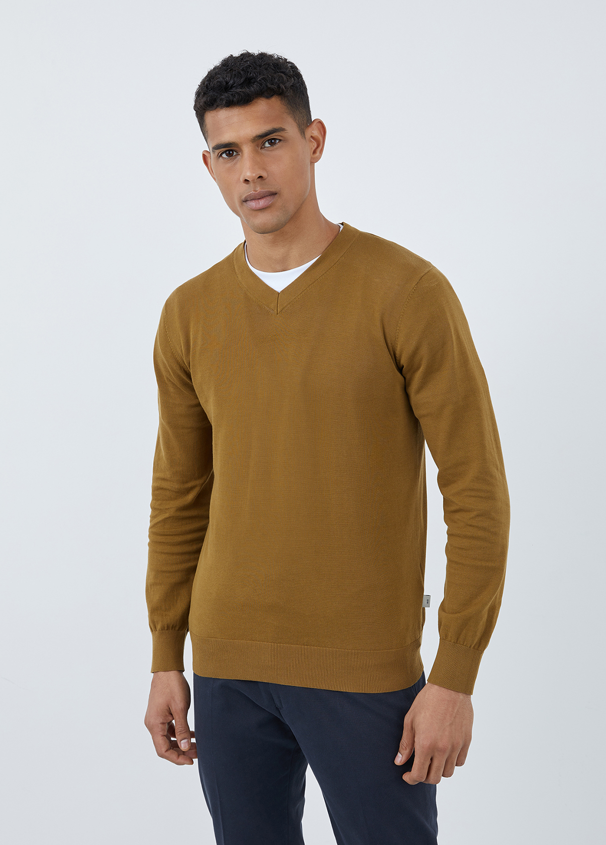 V-neck jumper