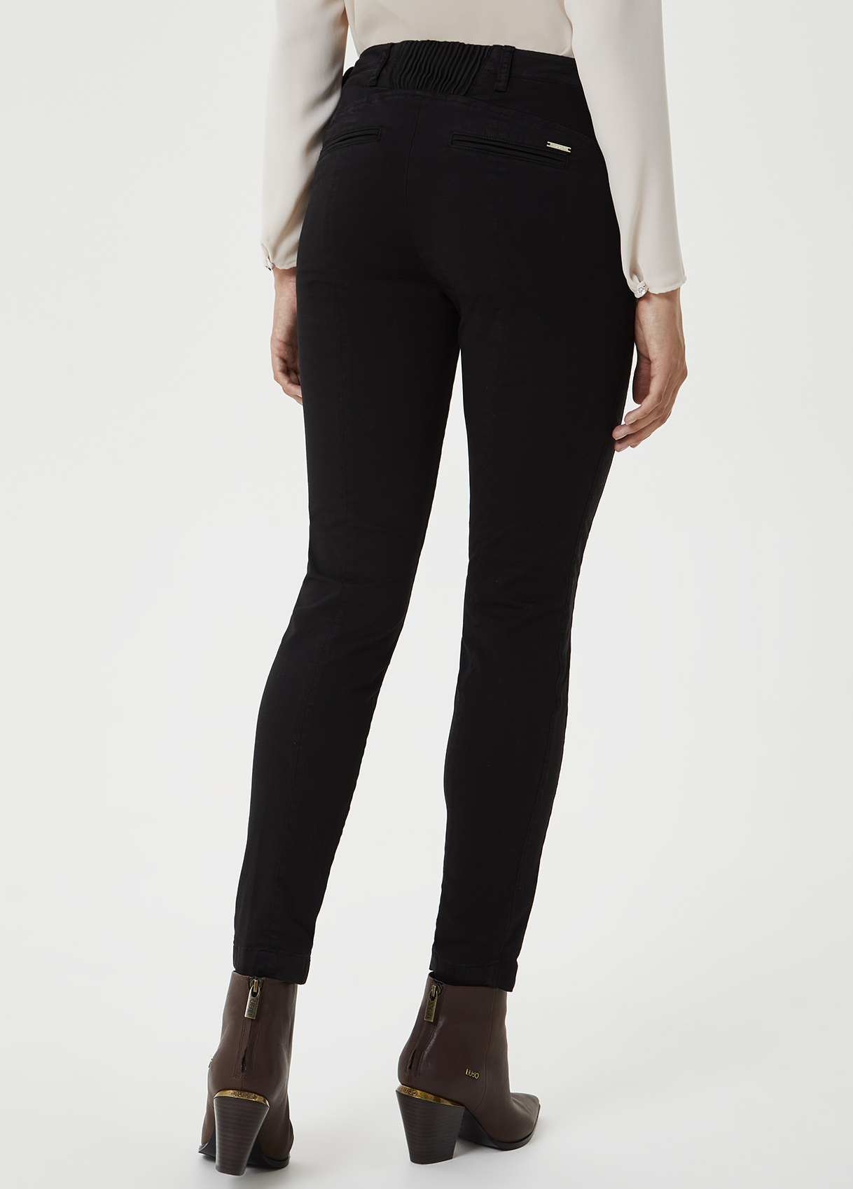 Skinny trousers with zip