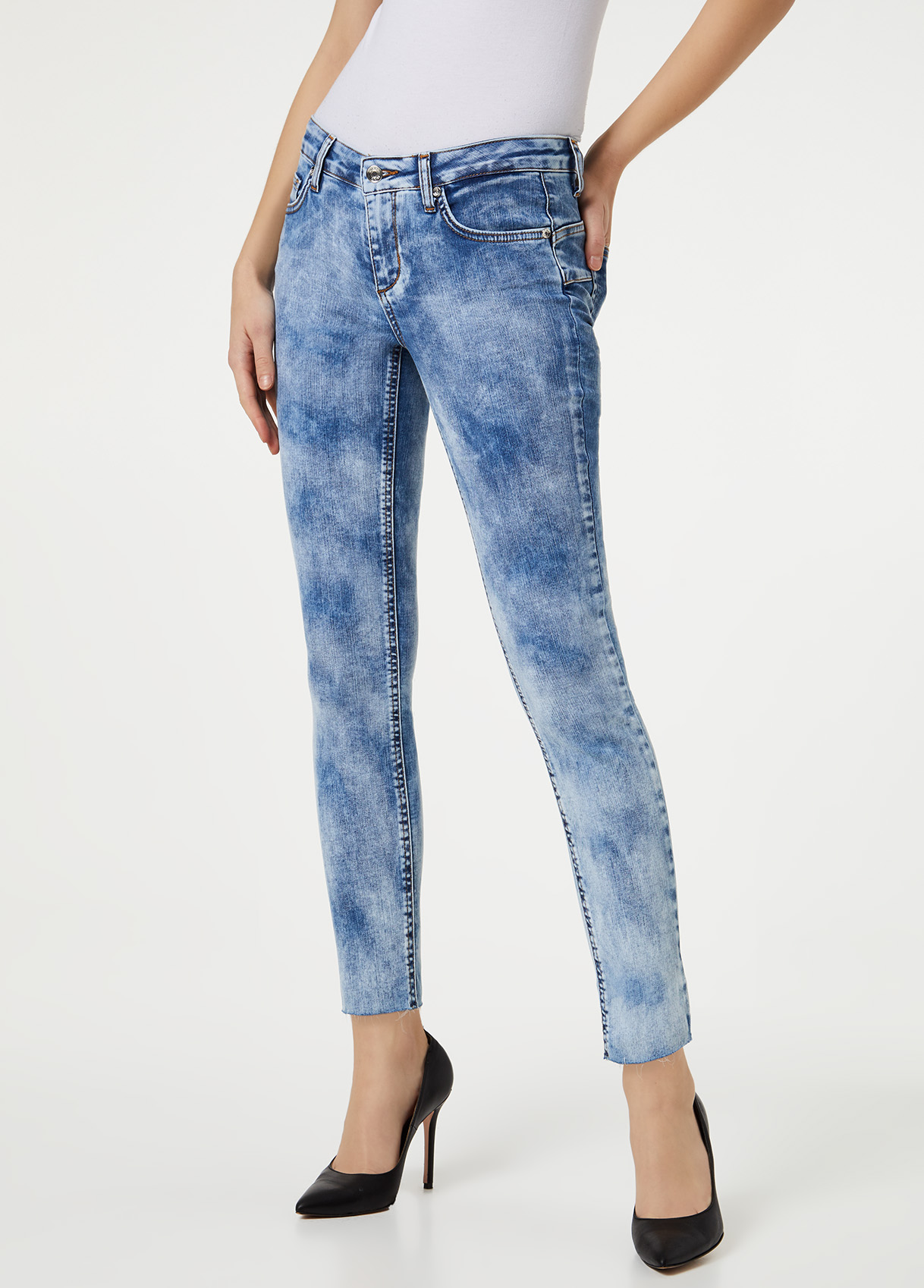 tie dye blue jeans