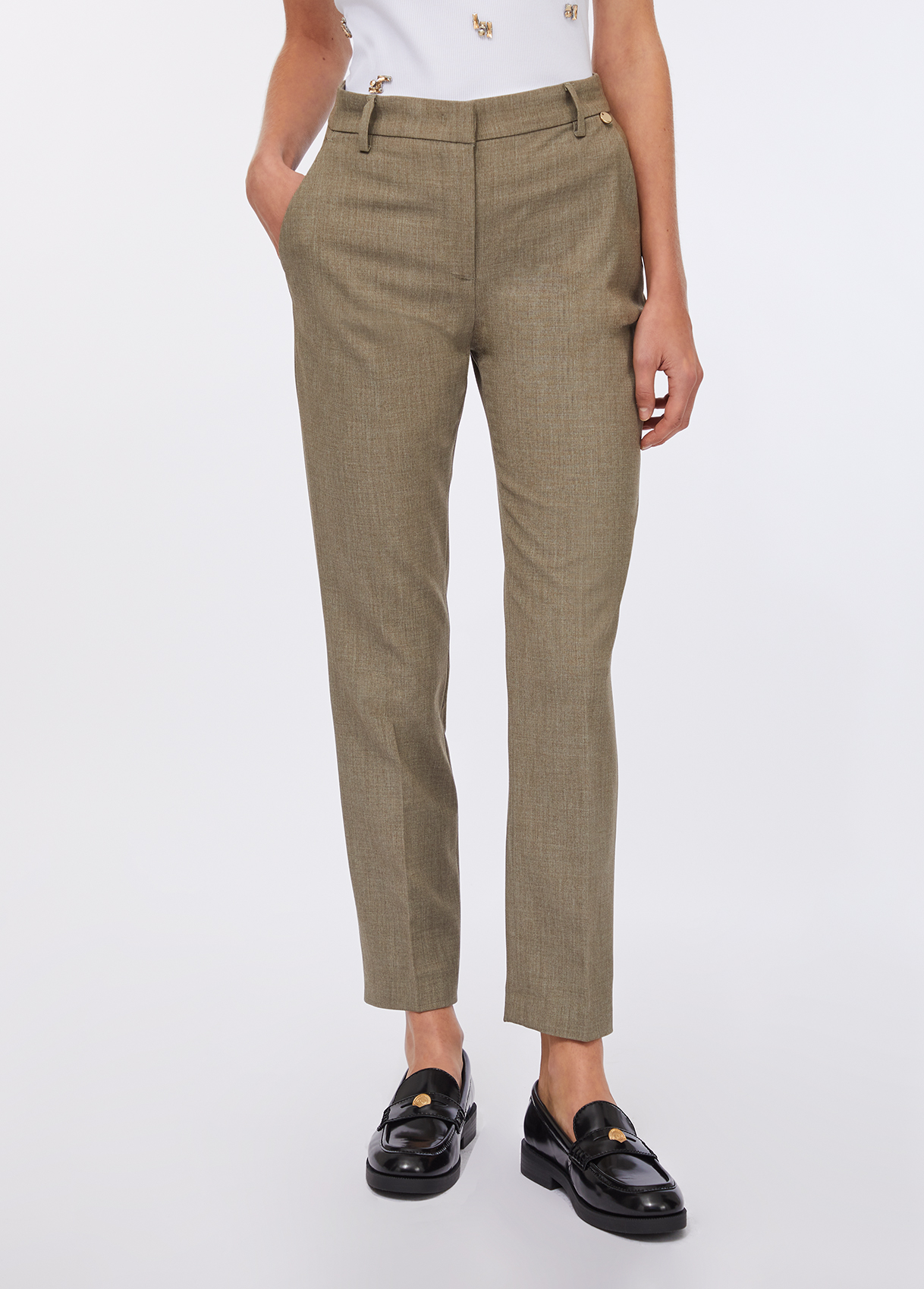 Women's Straight-leg Trousers: Skinny or Casual Trousers