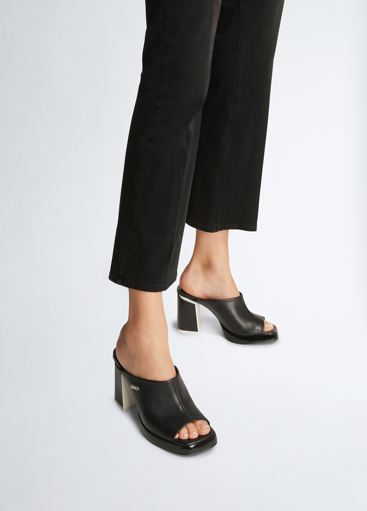 Liujo Mules À Talons Larges